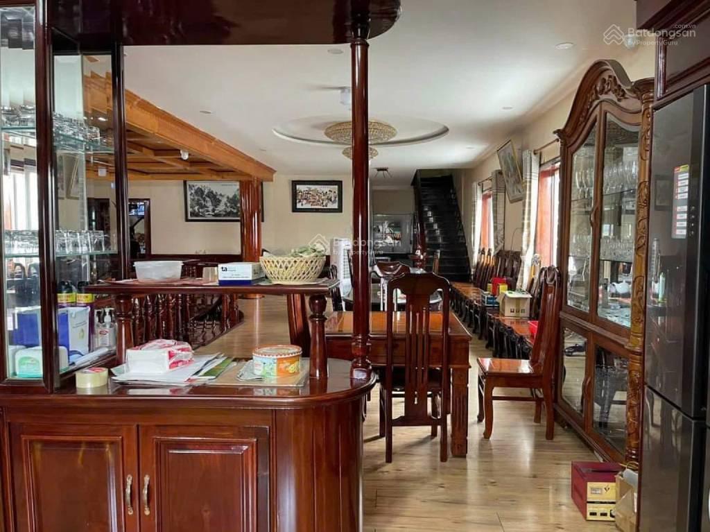 Bán biệt phủ gần 1000m2 full gỗ quý hơn 40 tỷ, ngang khủng 30m an dương vương quận 8