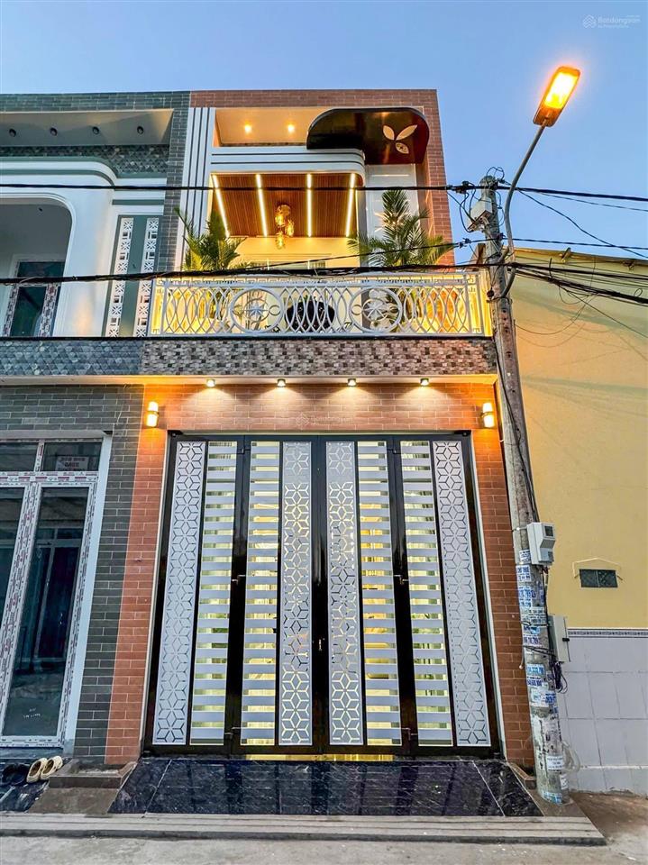 Nhà tuyệt đẹp ô tô đậu trong nhà full nội thất xịn xò đẹp mê ly gần đại học y dược cần thơ