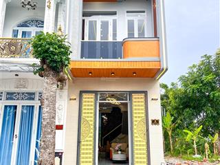 Bán nhà mặt phố tại kdc cửu long đường số 2, 3,75 tỷ, 56m2, view đẹp
