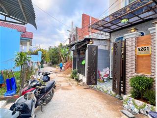 Nhà trệt lầu hoàn công thiết kế đẹp đang hoàn thiện gần chợ cái răng  đường g1 khu dân cư 3a