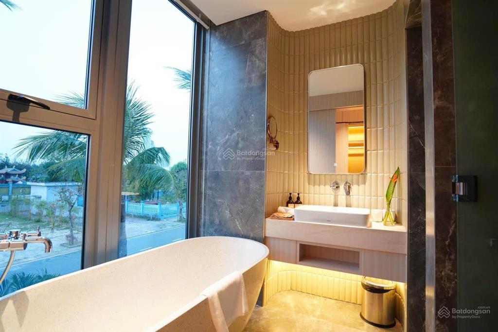 Bán nhanh bt regal victoria ven biển  5pn  sổ hồng lâu dài  khai thác dòng tiền 80tr/tháng