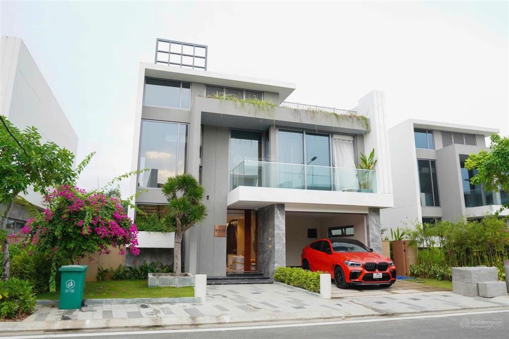 Bán nhanh bt regal victoria ven biển  5pn  sổ hồng lâu dài  khai thác dòng tiền 80tr/tháng