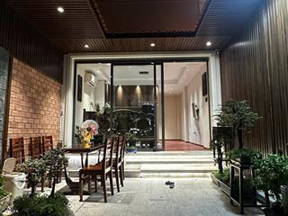 Nhà đẹp tân cổ điển hẻm kdc himlam 44.6m2 quận 7