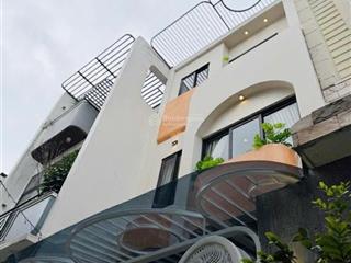 Nhà phố có sân vườn  70m2  trệt 2 lầu  xe hơi đến nhà  sẵn nội thất  vào ở ngay  hơn 5tỷ