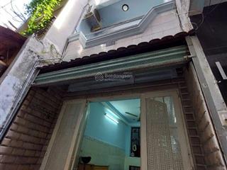 Chính chủ bán gấp nhà nguyễn thị minh khai p2 q 3. 85m2, 3 tầng, sân thượng, hẻm 5m