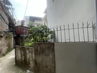 Ngõ 36 dịch vọng hậu. chủ gửi bán 34m2  mặt tiền 4.5m cách ô tô. 50m