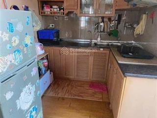 Chính chủ bán căn hộ tập thể  76m xuẩn đỉnh  giấy tờ mua bán vi bằng  cả khu này như vậy