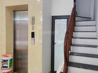 Cần giao dịch nhà đẹp 6tầng thang máy cầu diễn do nhu cầu chuyển đổi mục đích