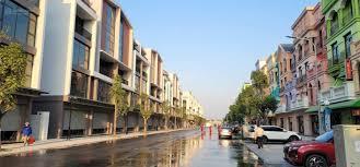 54m xây hoàn thiện sẵn 3 tầng, vào ở luôn sổ lâu dài, cạnh biển hồ 4mùa  vịnh thiên đường rất đẹp