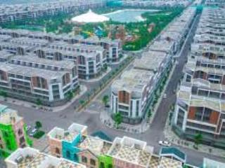 Sốc nhà phố vinhome 100m 5 tầng hai mặt tiền đường 25m, hè 10m mà giá chỉ nhỉnh 15ty. sổ đỏ chuẩn