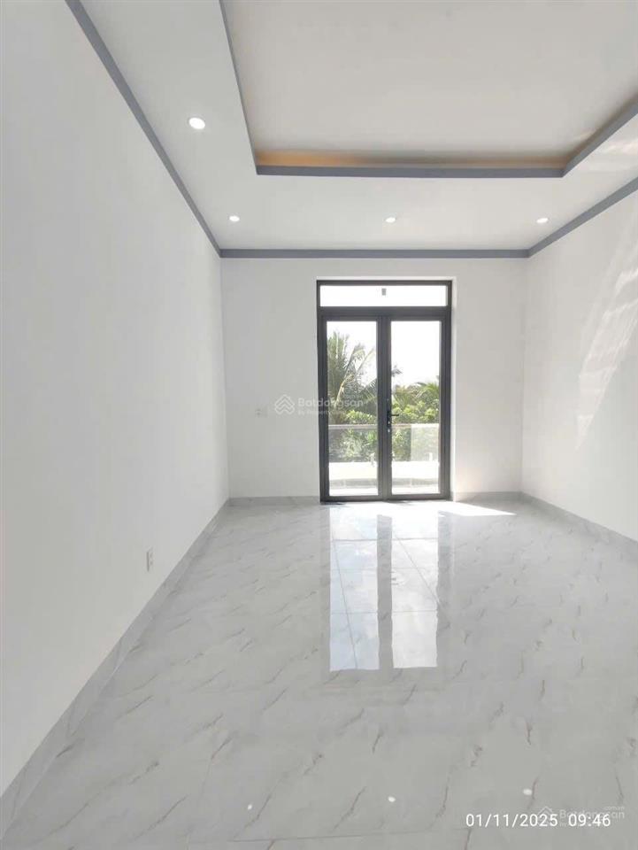 Bán nhà riêng tại đường 824, mỹ hạnh nam, đức hòa, long an, 2,35 tỷ, 125m2 đẹp, nhiều tiện ích