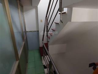 Bán nhà cmt8,tân bình. dt 32m2, ngang 6,3 x 8 x 5 tầng,4 pn. 4,7 tỷ