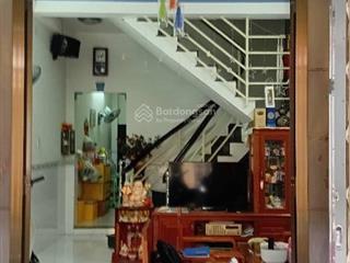 Hẻm xe hơi lạc long quân phường 10 tân bình. 60m2, 4 x 15m x 4 tầng. 7,9 tỷ