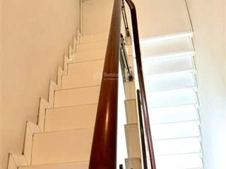 Bán nhà cách mạng thánh tám,hẻm xe hơi 5m thẳng tắp sát mặt tiền. 60m2 4m5 x 14m x 4 tầng. 10 tỷ.