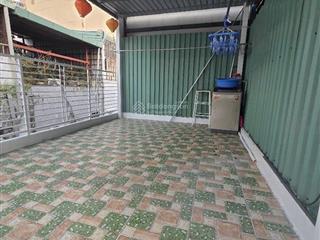 Bán nhà 1 trệt, 2 lầu, sân thượng, ngay chợ phạm văn hai. giá 4,6 tỷ