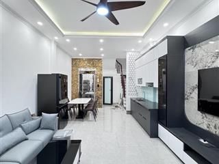 Bán nhà 7 tầng thang máy tại việt hưng ô tô đỗ cửa trung tâm sầm uất hiếm nhà bán