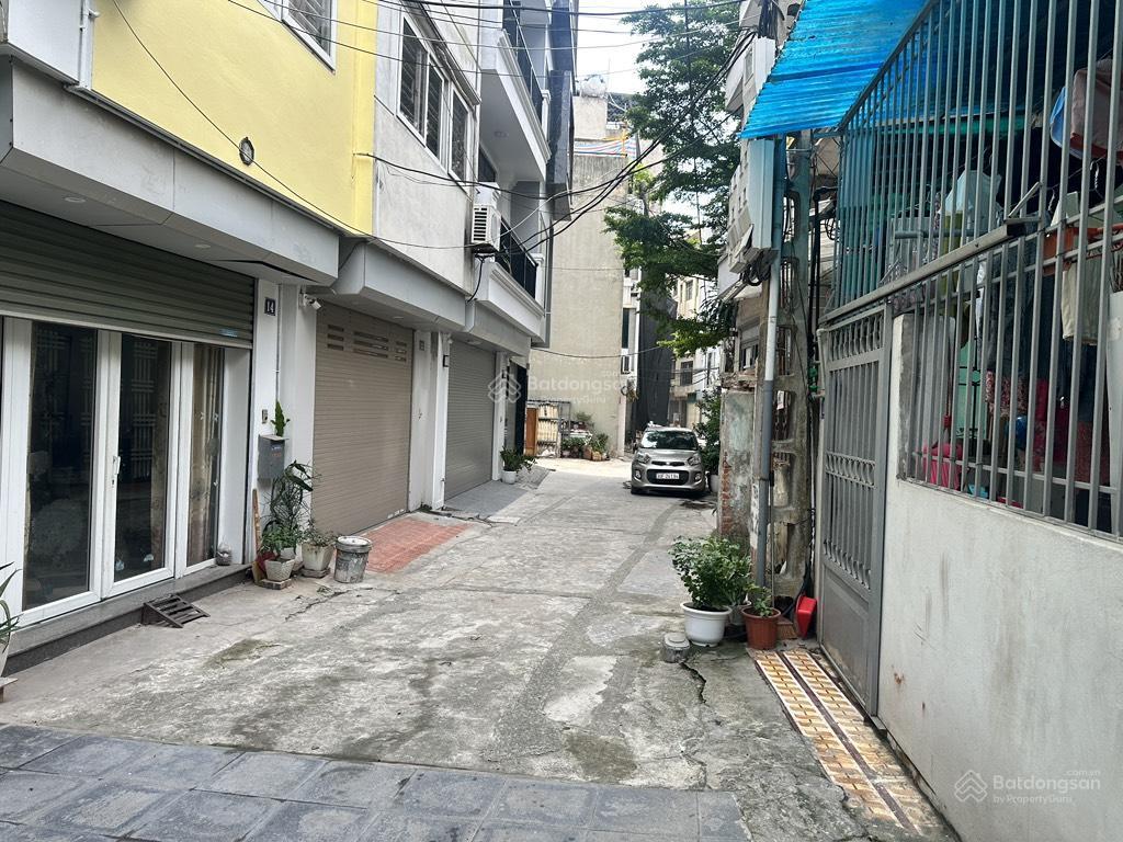 Bán nhà dân xây lô góc việt hưng ô tô vào tận nhà, vài bước ra phố, giá nhỉnh 12 tỷ
