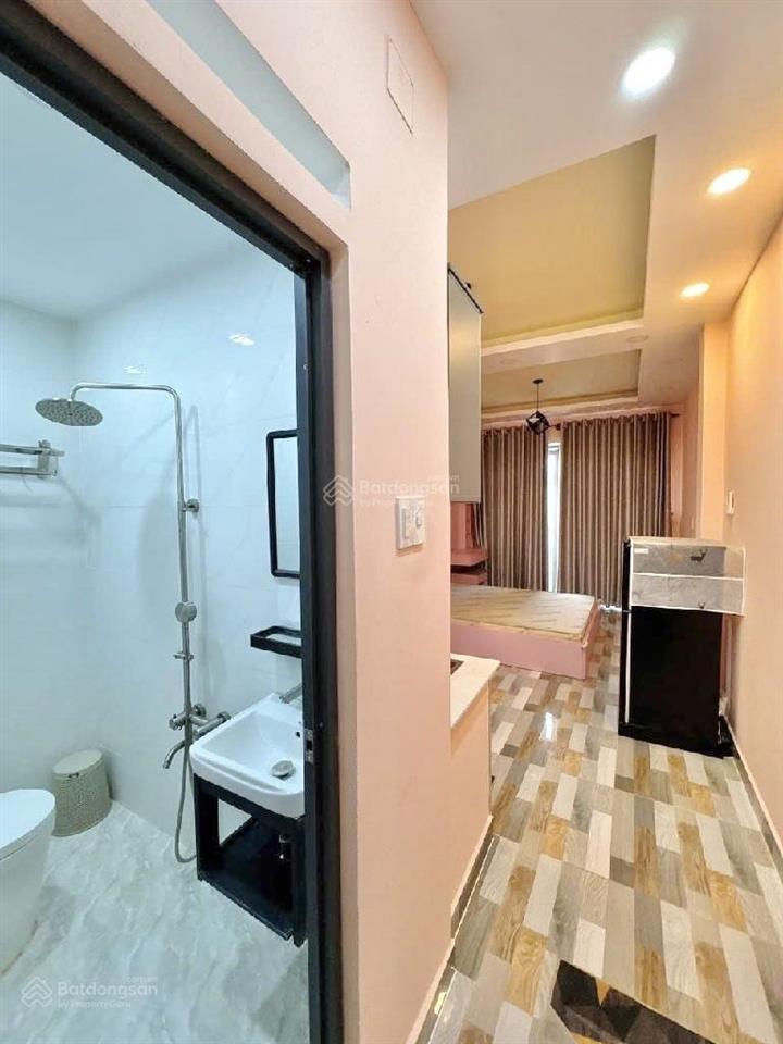 Nhà kiểu chdv dòng tiền ổn 18tr/thag 5 tầng lê hồng phong, q10