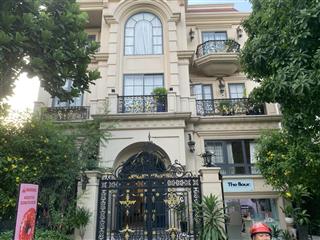 Biệt thự phú mỹ hưng, khu nam thông q7, 15x18, 270m, đường nhựa 16m, 4 tầng, có hầm.