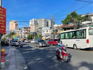 Bán nhà mặt tiền đường 2/4  kinh doanh sầm uất ngay dốc đại học nha trang
