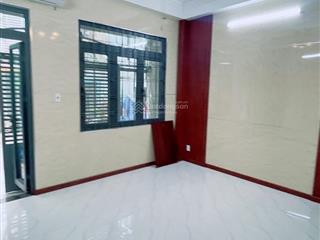 Phan đăng lưu  ngay tt phú nhuận  nhà 2 tầng 2 pn  dt 28m2  giá 5.15 tỷ