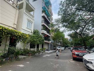 Bán nhà đội cấn  trung tâm ba đình  ngõ thông  nhà dân xây chắc chắn sổ đỏ chính chủ  giá 6.85