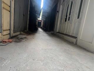 Chủ cần bán gấp nhà phân lô quân đội trung tâm tây hồ  sát hồ tây  cách phố vài bước