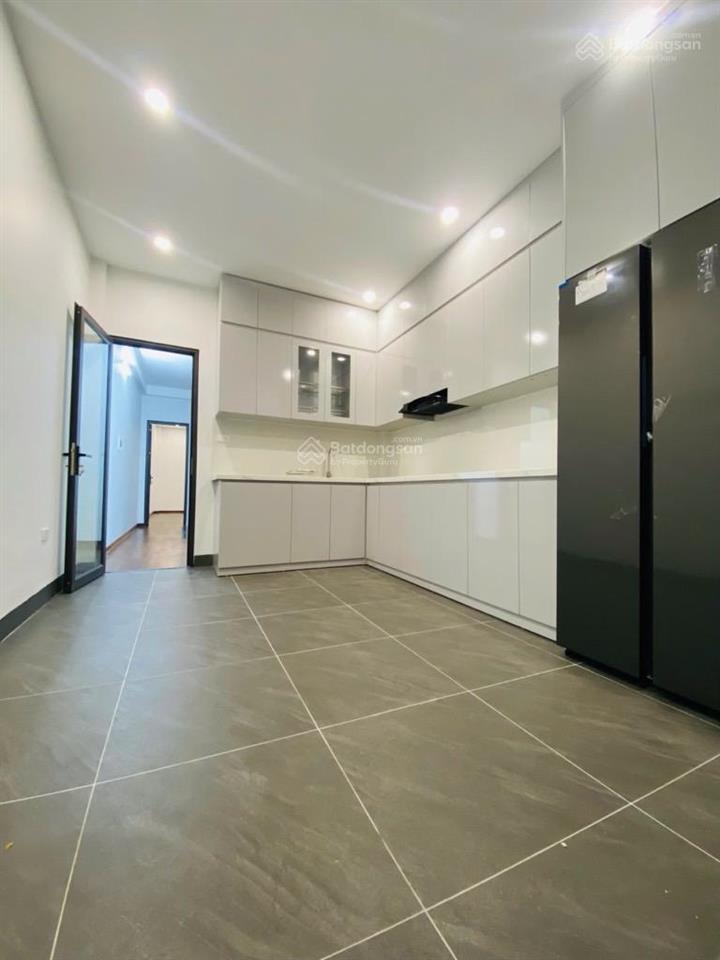 Bán nhà riêng cầu giấy nghĩa đô | phân lô ô tô | dân trí cao | 48m | 4 tầng + tum | 18 tỷ