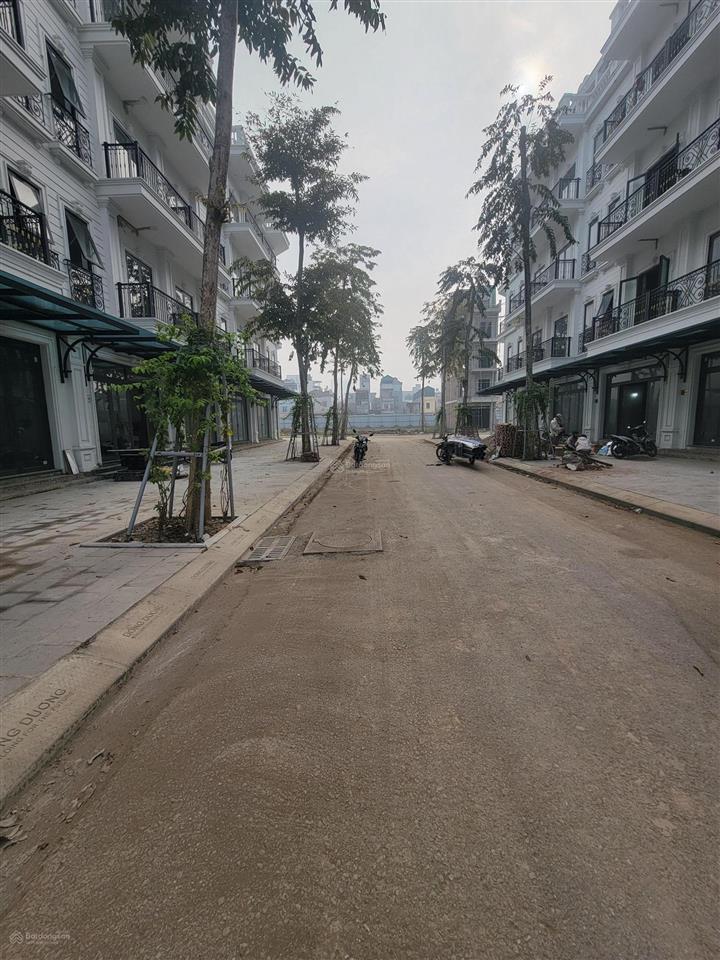 Bán nhà liền kề 5 tầng khu đô thị đông dương