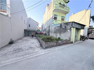 79m trung oai đường thông ô tô 7 chỗ vào đất  50m ra trục kinh doanh bìa làng  100m 3 trường học