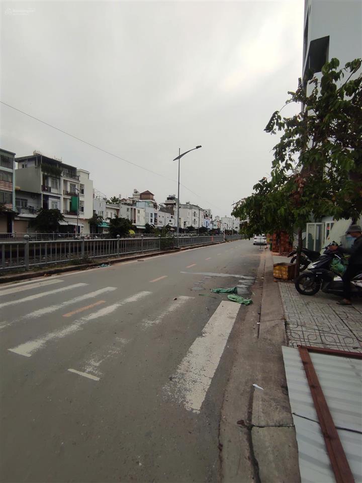 Bán đất 2 mặt tiền trước sau dương quảng hàm, p5, gò vấp dt 4x16m phù hợp xây chdv, khách sạn