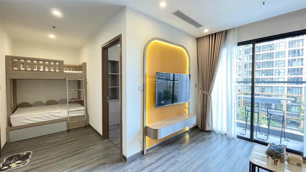 Chính chủ bán căn 1n+ 51m2 loại căn to phân khu cao cấp zenpark hướng đông nam mặt thoáng.