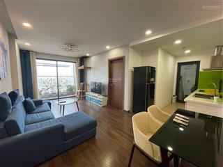 Xách vali về ở luôn căn 2 ngủ, 2 vệ sinh tầng trung đẹp