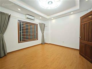 Nhà thiên hiền  từ liêm | 30m2  5 tầng  mt 4.5m | sát ô tô tránh, sầm uất, dân xây | 6.9 tỷ