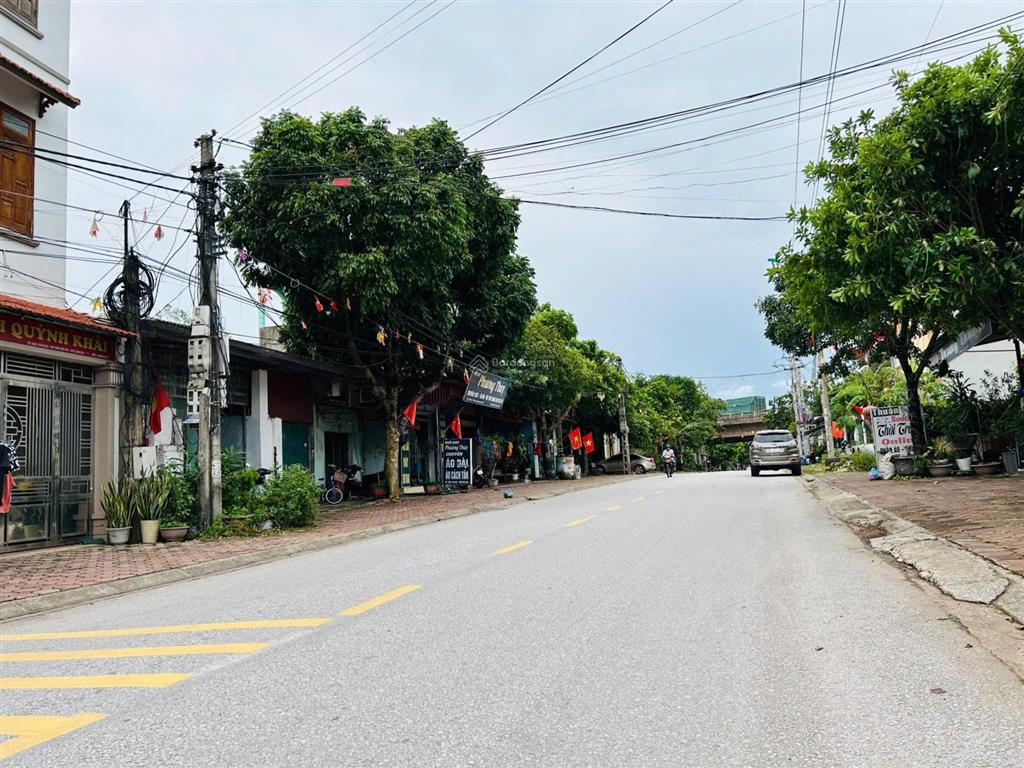 Cho thuê nhà mặt đường quốc lộ 1a, diện tích rộng 606m2 tt kép, lạng giang vị trí đẹp