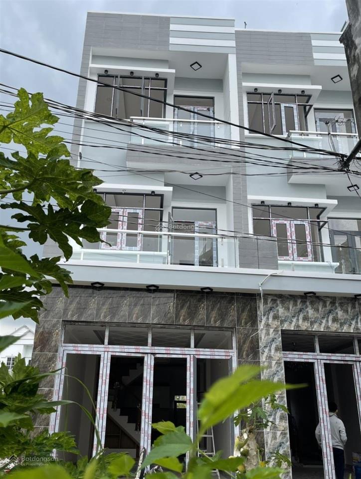 Nhà phố mới xây dtsd 150m2 chỉ 2tỷ580 lê văn lương nối dài long hậu