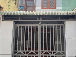 Nhà trệt 1 lầu  shr/đsh giá bán 1tỷ050 triệu  mặt tiền hẻm xh long hậu