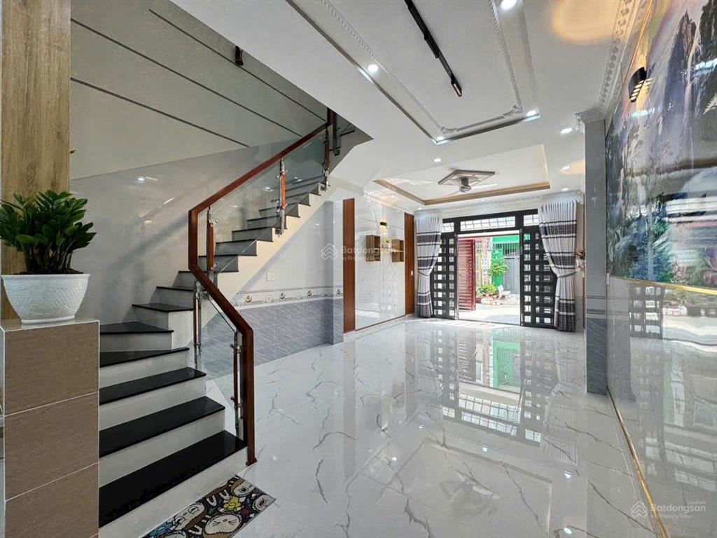 Nhà mới xây kdc hoàng hoa  1 trệt 2 lầu st  hoàn công đầy đủ 4ty250