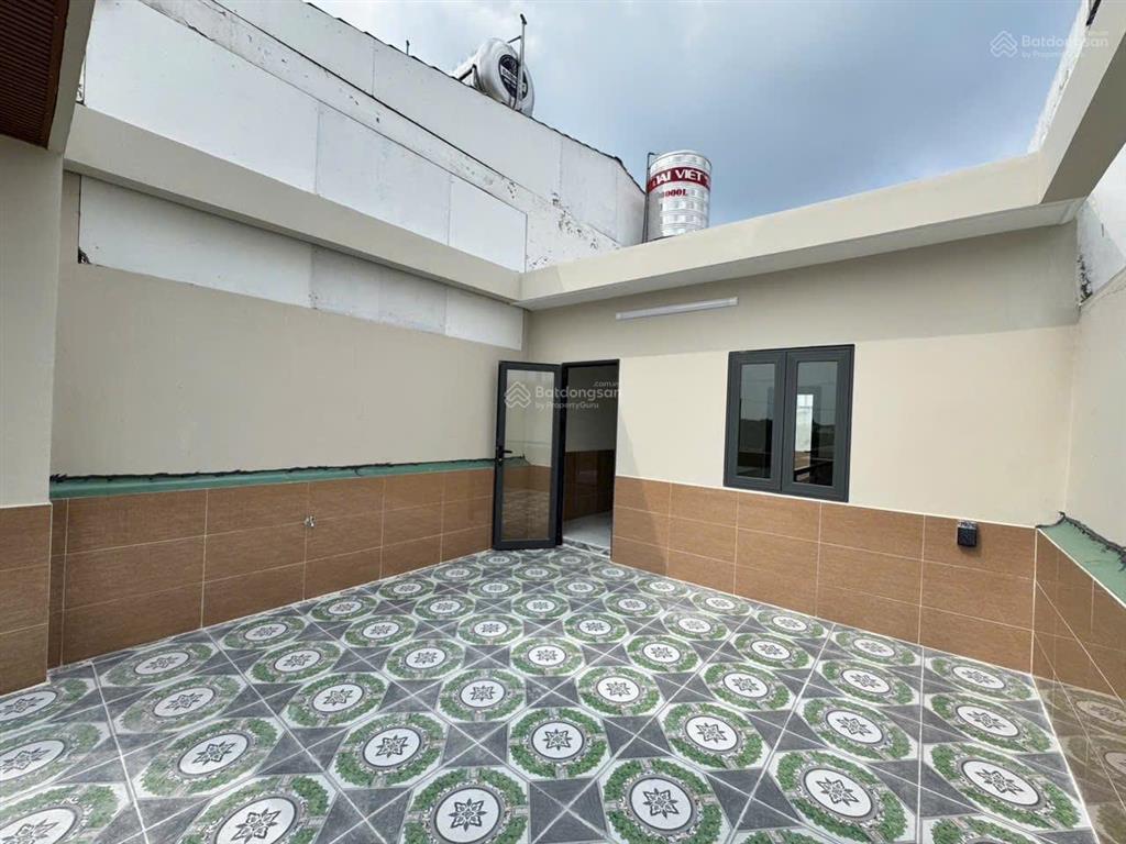 Nhà mới xây kdc hoàng hoa  1 trệt 2 lầu st  hoàn công đầy đủ 4ty250