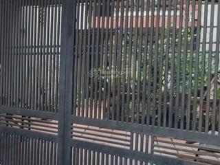 Bán mảnh đất phú diễn 160m vuông, cách ô tô tránh 35m, ngõ vào ô tô nhỏ đỗ cửa, nhỉnh 18 tỷ