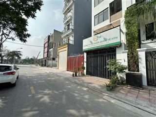 Nhà phân lô việt hưng dt 75m2,mt5m, 5 tầng thang má, giá 24,5 tỷ  đường rộng 6m  vĩa hè đá bóng