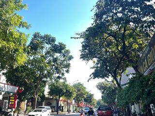 Đât kẻ tạnh giang biên, đường 8m vỉa hè hai bên, cạnh chợ, kinh doanh sầm uất, 90m2, mt 4,5m, 16 tỷ