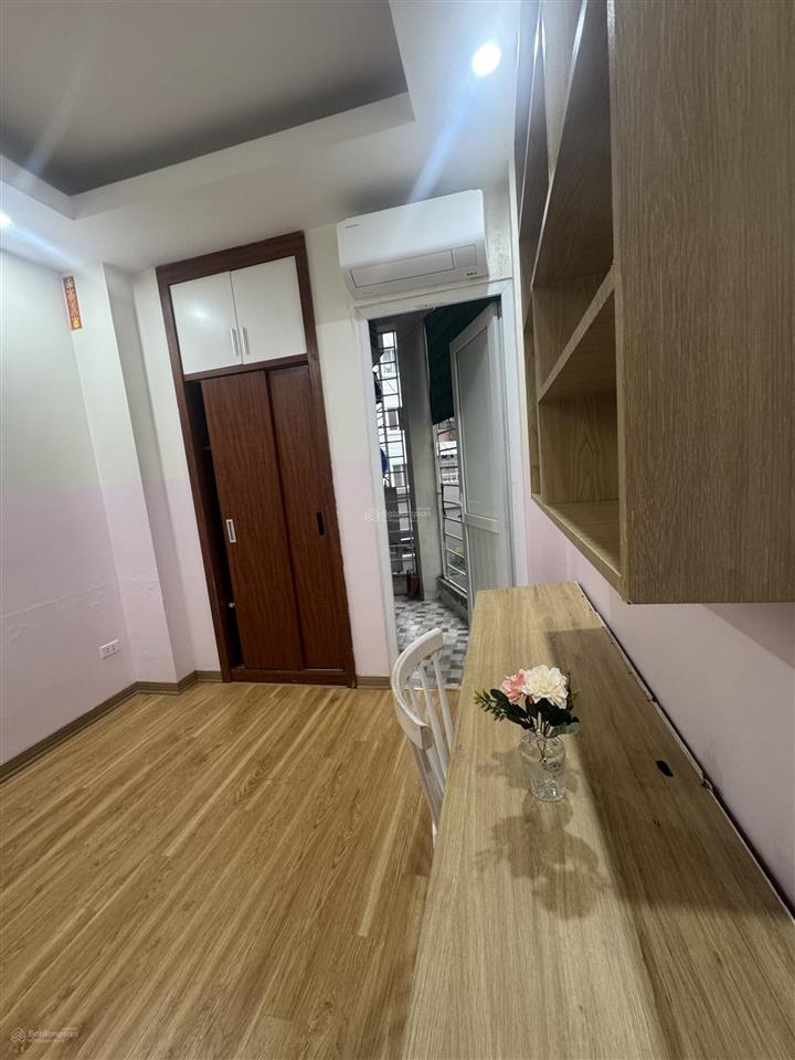 Bán chung cư mini, căn hộ  cầu giấy  50m2 2 ngủ  tầng trung  căn góc  ô tô đỗ cửa  ban công