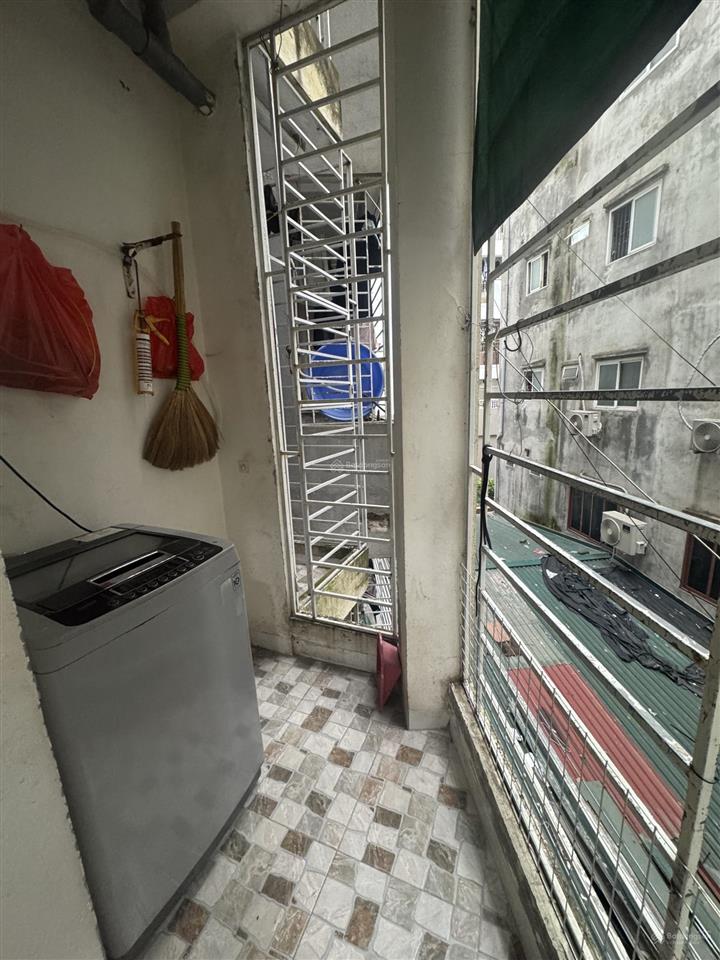 Bán chung cư mini, căn hộ  cầu giấy  50m2 2 ngủ  tầng trung  căn góc  ô tô đỗ cửa  ban công