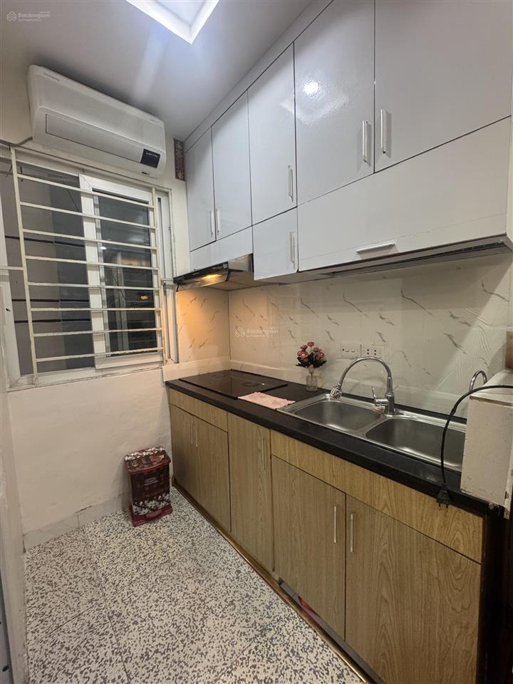 Bán chung cư mini, căn hộ  cầu giấy  50m2 2 ngủ  tầng trung  căn góc  ô tô đỗ cửa  ban công