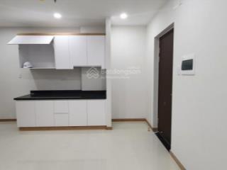 Bán căn hộ cc bcons miền đông, giá ưu đãi 1,55 tỷ, 42,23 m2, 1pn, 1wc, đông bắc, view hồ bơi