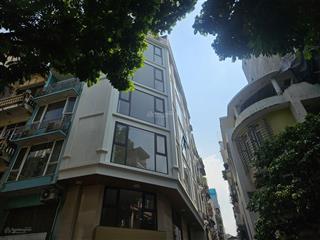 Hiếm phú diễn lô góc ô tô 43m2, thang máy hơn 9 tỷ