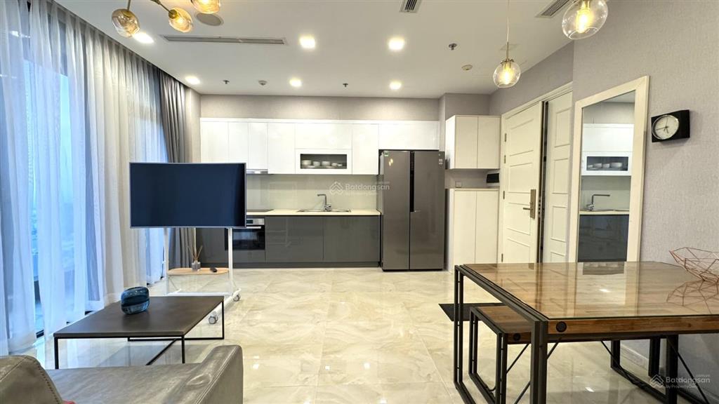 Bán căn hộ 2pn, 2wc tại vinhomes golden river, quận 1, tphcm