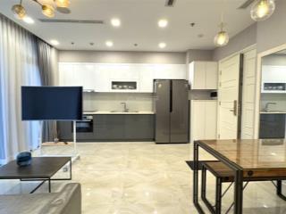 Bán căn hộ 2pn, 2wc tại vinhomes golden river, quận 1, tphcm