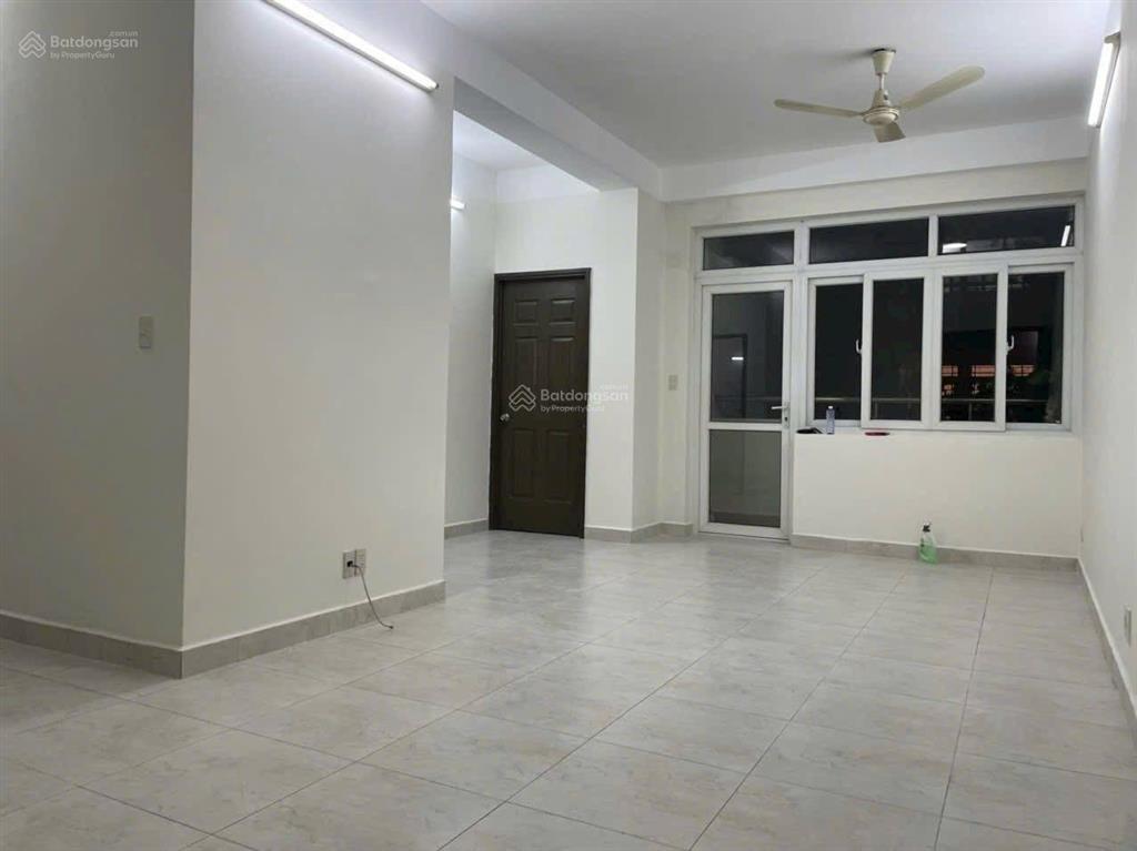 Bán chung cư nhất lan 2. 67m2. 2pn 2wc. căn góc bancong thoáng mát chỉ 2.x tỷ tl. sổ hồng sẵn